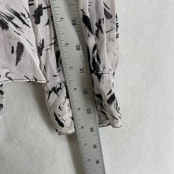 BCBGMAXAZRIA Tunic Blouse Women M Taupe Black Printed Knotted Front Keyhole Neck - Picture 4 of 9